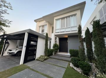 Suite · 308m² · 3 Habitaciones · Isla Mocoli