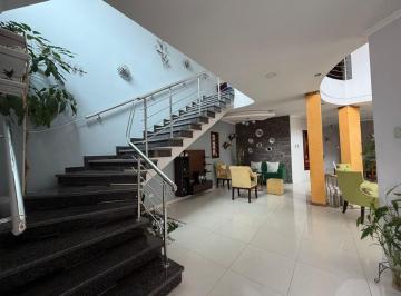 Casa de 3 habitaciones, Guayaquil · Casa de 2 Pisos en Urb. Portofino, Via a La Costa L. Torres
