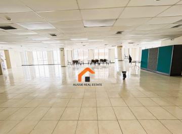 Oficina comercial de 2 habitaciones, Guayaquil · Alquilo Oficina 665 m² en Edificio Citibank Av 9 de Octubre, Guayaquil, Parqueos