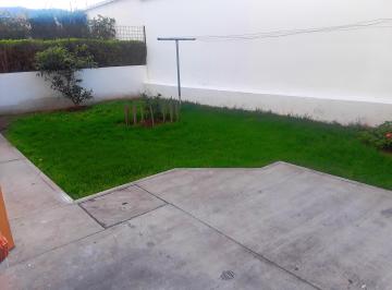 Casa de 4 habitaciones, Quito · Casa en Venta en Tumbaco Frente Al Banco del Pichincha