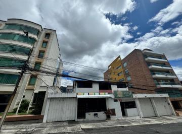 Casa · 913m² · 9 Habitaciones · 6 Estacionamientos · Casa en Venta Sector La Coruña