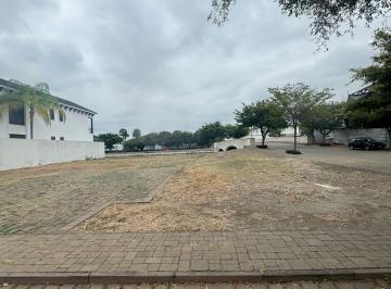 Terreno / Lote , Guayaquil · Terreno en Plaza Lagos Al Canal Esquinero 824 m²