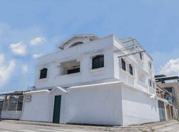 Casa · 426ha · 11 Habitaciones · 2 Estacionamientos · Venta de Casa con Oportunidad de Inversion, Norte de Guayaquil