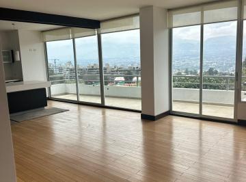 Departamento de 3 habitaciones, Quito · Rento Departamento Duplex Cumbayá