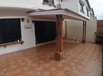 Casa de 3 habitaciones, Guayaquil · Venta Casa Amplia - Urbanización Terranostra - Jacuzzi y Estudio (Wa)