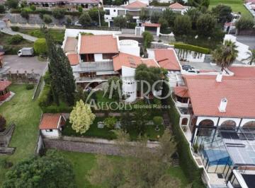 Casa de 3 habitaciones, Quito · Casa en Venta 736 m² en Cumbayá Urb. Portal de Cumbayá 1
