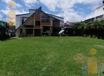 Terreno / Lote · 800m² · Vendo Terreno en Monteserrín 800 m. $ con Construcción por Remodelar