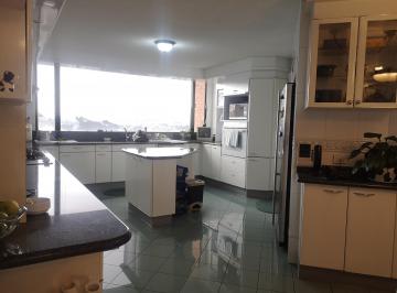 Departamento de 3 habitaciones, Quito · Tenis Vendo Hermoso Departamento