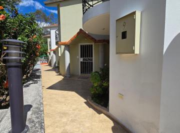 Casa de 3 habitaciones, Quito · Hermosa Casa en Venta Valle de Los Chillos
