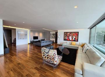 Departamento de 2 habitaciones, Quito · - Renta Ó Venta - Hermoso y Lujoso Departamento de 2 Dorm.