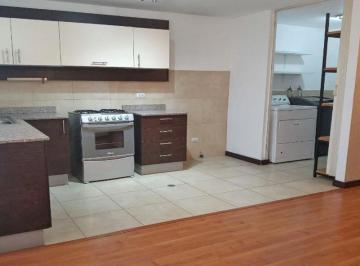 Departamento de 2 habitaciones, Quito · Arriendo Espacioso Departamento 2 Dorm. Cne