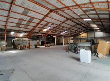 Terreno / Lote · 4000m² · 10 Estacionamientos · Venta de Terreno con Galpon en Pusuqui - 24.000 m