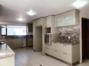 Casa · 420m² · 5 Habitaciones · 10 Estacionamientos · Vendo o Rento Linda Casa Amplia en Ponceano Alto
