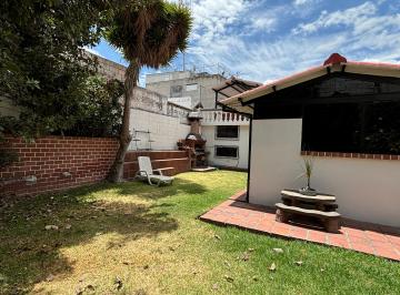 Casa de 4 habitaciones, Quito · Venta Hermosa Casa Cerca Al Condado