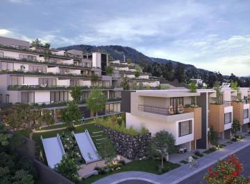 Suite · 65ha · 1 Habitación · 1 Estacionamiento · Suite de Venta con Excelente Vista, Terraza San Juan de Cumbayá