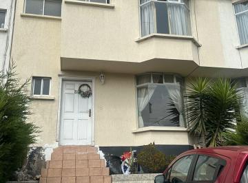 Casa de 3 habitaciones, Quito · Casa en Venta Jardines de Carcelen Cerca Centro Comercial El Portal.