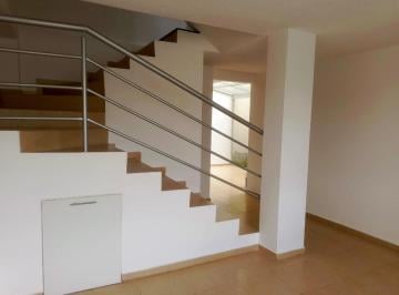 Casa · 129m² · 3 Habitaciones · 2 Estacionamientos · Casa en Venta en El Pisque Ambato. Precio de Oportunidad