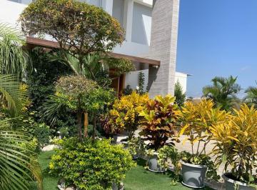 Vista frontal · Casa Independiente Grande y de Lujo en Ciudad del Mar con Vista Al Mar
