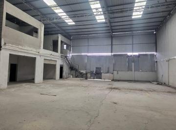 Local comercial de 7 habitaciones, Durán · Venta, Local de 400 m² en Alquiler en Los Cipreses Durán
