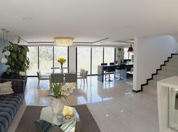 Casa de 3 habitaciones, Quito · Casa Independiente con Piscina en Venta Sector Cumbaya - Nayón