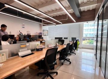 Oficina comercial , Guayaquil · En Alquiler Espectacular Oficina Comercial - Amoblada - Arcos Plaza - Area 141 m²