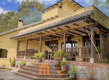 Hacienda-Quinta de 12 habitaciones, Quito · Hosteria Agroturistica Sector Rumipamba Los Chillos Zona Turística