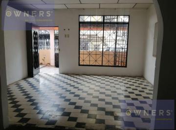 Casa · 105m² · 6 Habitaciones · Venta de Casa Florida Norte (Vm)