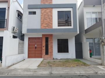 Casa de 3 habitaciones, Guayaquil · Urbanizacion San Antonio Casa Nueva de 2 Plantas