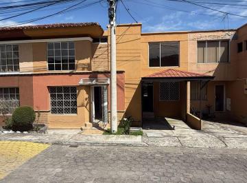 Casa de 4 habitaciones, Quito · Hermosa Casa Familiar - Mirasierra Valle de Los Chillos
