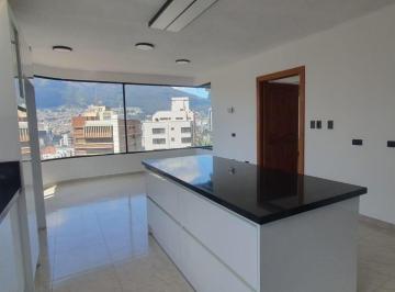Departamento · 380m² · 3 Habitaciones · 3 Estacionamientos · Hermoso Departamento de Lujo Remodelado en La Humboldt, Gonzalez Suarez