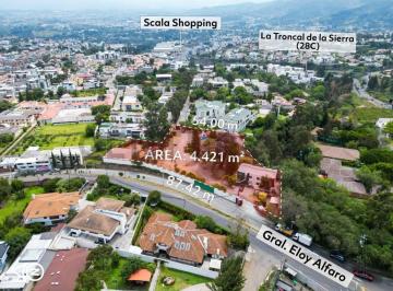 Terreno / Lote · 1114m² · 6 Habitaciones · 20 Estacionamientos · En Venta Terreno 4421 Mtrs Cumbaya Srta Lucia a 500 Mtrs de San Francisco Shopping