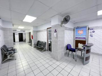 Consultorio · 25m² · En Venta Consultorio Amoblado en Clínica Alcívar