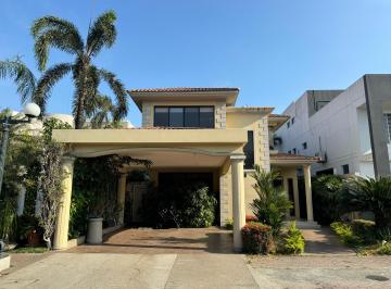 Casa de 4 habitaciones, Guayaquil · Alquiler de Casa - Urbanización Pórtico del Río / Samborondon - I. Alarcón