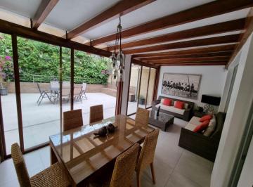 Casa de 4 habitaciones, Quito · Casa con 240 m² Terreno, 4 Recámaras en Venta en Cumbayá