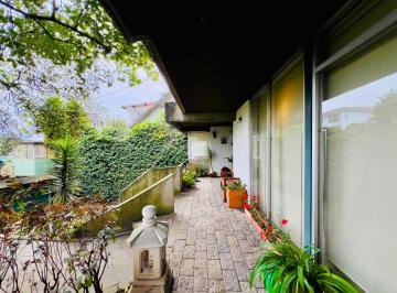 Casa de 4 habitaciones, Quito · Casa Patrimonial en Venta – González Suárezelegancia, Amplitud y Potencial en Uno de Los Sectores