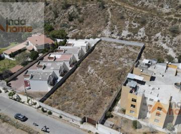 Terreno / Lote · 1400m² · 10 Estacionamientos · Terreno en Urbanizacion El Oasis Sector Mitad del Mundo