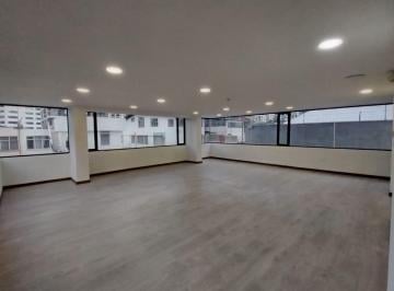 Oficina comercial · 81m² · 2 Estacionamientos · La Carolina Sector Av Shyris y Eloy A. Moderna Oficina en Venta 81 m Edificio Corporativo