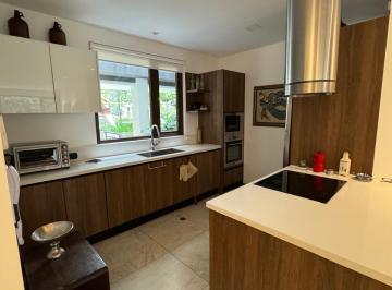 COCINA · Tumbaco, Vendo, Lindo Apartamento, de Dos Dorm. con Terraza y Jardin, Dentro de Urbanización!
