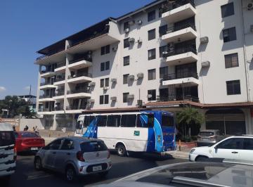 Suite · 170m² · 3 Habitaciones · 1 Estacionamiento · Se Vende Departamento en Edificio Centropolis Frente a San Marino