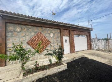 Casa · 150m² · 4 Habitaciones · Se Vende Propiedad Via Punta Carnero Sector Vinicio Yagual 1
