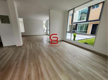 Casa · 169m² · 4 Habitaciones · 2 Estacionamientos · Vendo Casa 4 Dorm. 1 en Planta Baja a Estrenar - Tumbaco a Dos Minutos de La Ruta Viva