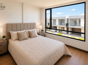 Casa de 3 habitaciones, Quito · Casa en Tumbaco con Jardín Privado + Amenidades Premium | Piscina, Gym y Coworking