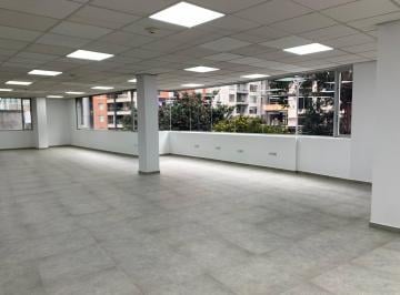 Oficina comercial · 351ha · 4 Estacionamientos · República del Salvador Edificio Corporativo Arriendo Oficina 350,58 m²