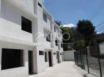 Casa de 3 habitaciones, Quito · Casa en Venta en Valle de Los Chillos Puente 3