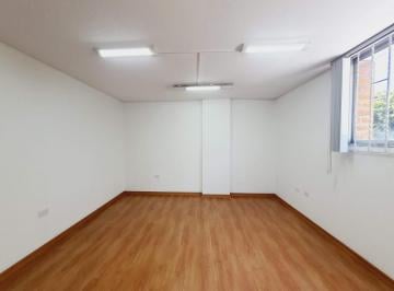 Oficina comercial · 80ha · 80 Habitaciones · Oficina de Venta, Excelente Estado, Sector La Mariscal