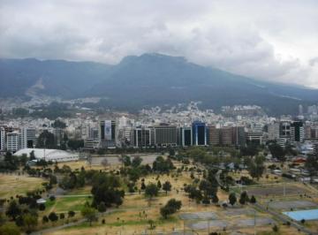 Departamento de 2 habitaciones, Quito · Comparto Departamento de Alquiler Dos Habitaciones Amoblado - Sector Carolina