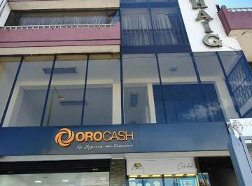 Local comercial · 200m² · 3 Estacionamientos · En Renta Local Comercial