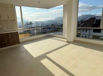 Suite de 1 habitación, Quito · Urbanización Sol de Oriente. Estudios Tipo Habitacional de Hotel, Alado Embajada Americana