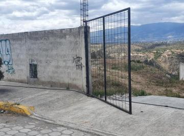 Terreno / Lote , Quito · Se Arrienda Terreno en El Sector de Nayon.
