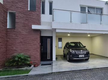 Casa de 3 habitaciones, Quito · Vendo Amplia Casa en Conocoto Sector La Moya